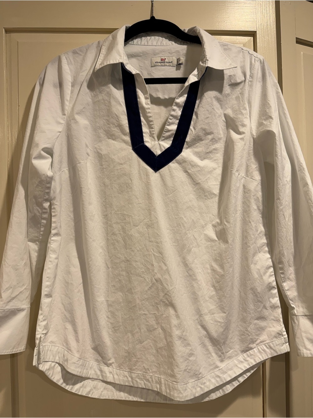 Vineyard Vines White Tunic with Navy V-Placket